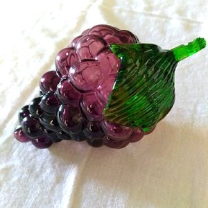Retro Art Glass Grapes 🍇